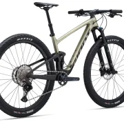 Giant Anthem Advanced 29 2 MTB 2024